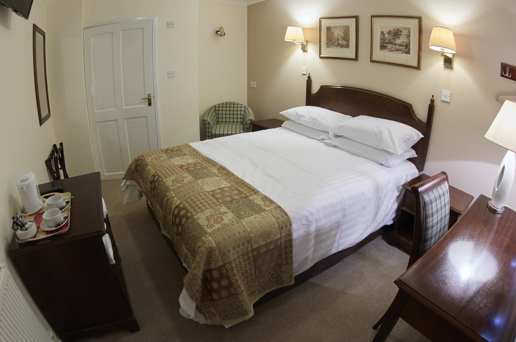 The Court House Hotel Colchester Room photo